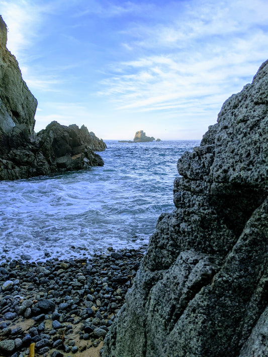 Freediving location in Carmel California, rocky beach, shallow water in a cove