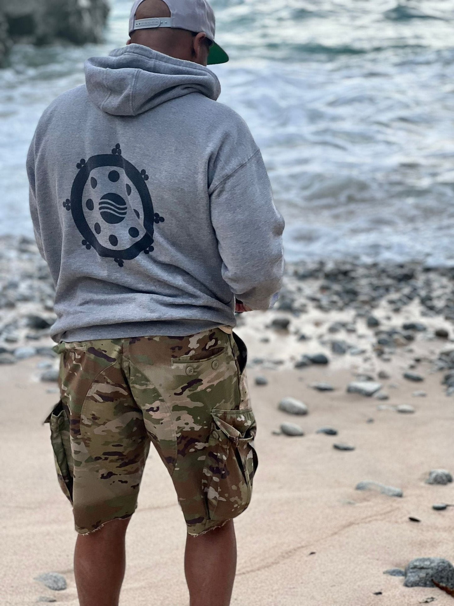 Gray Freediver hoodie apparel by Cali8Fold, Gray hat also by Cali8Fold