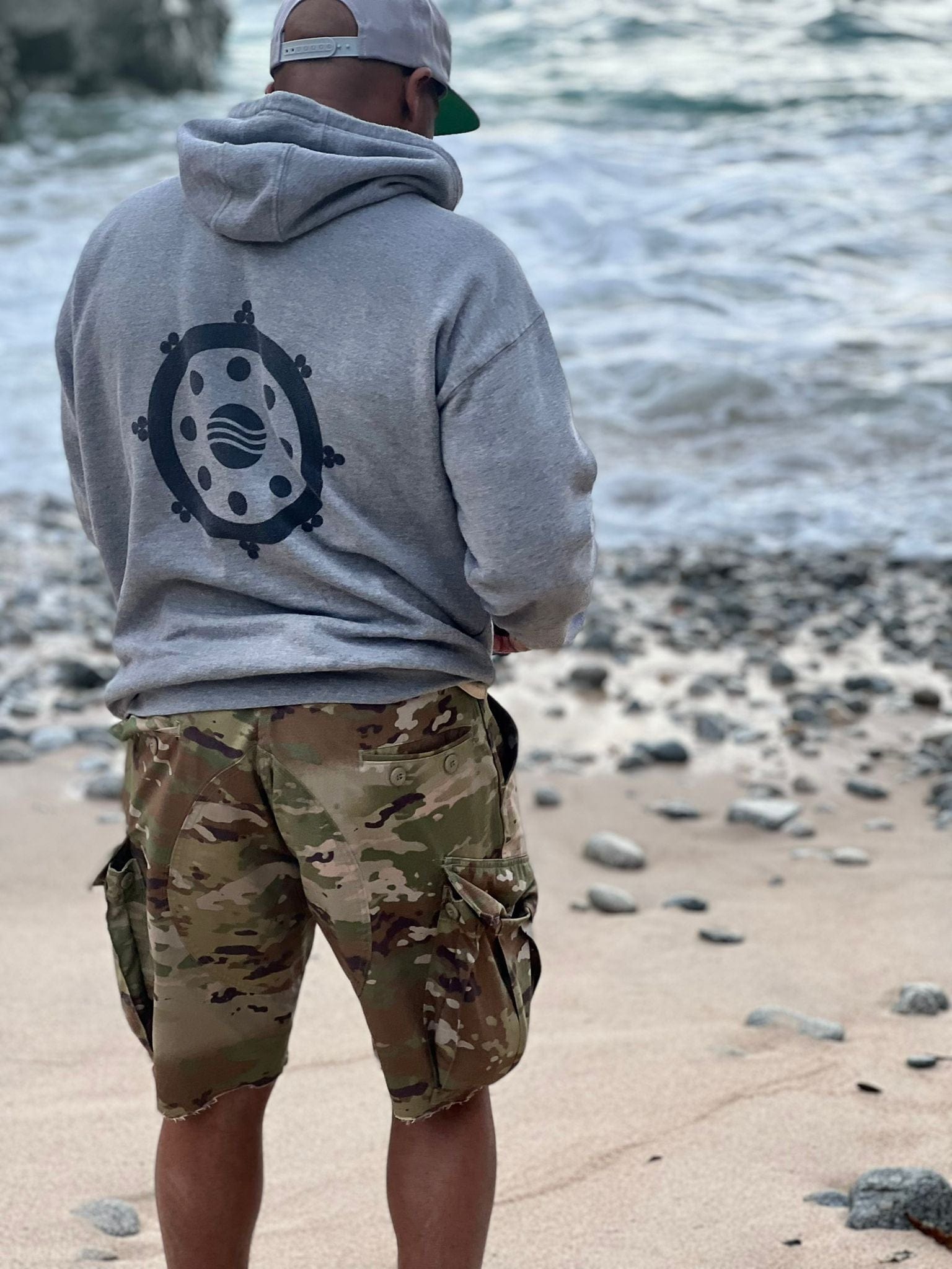 Gray Freediver hoodie apparel by Cali8Fold, Gray hat also by Cali8Fold